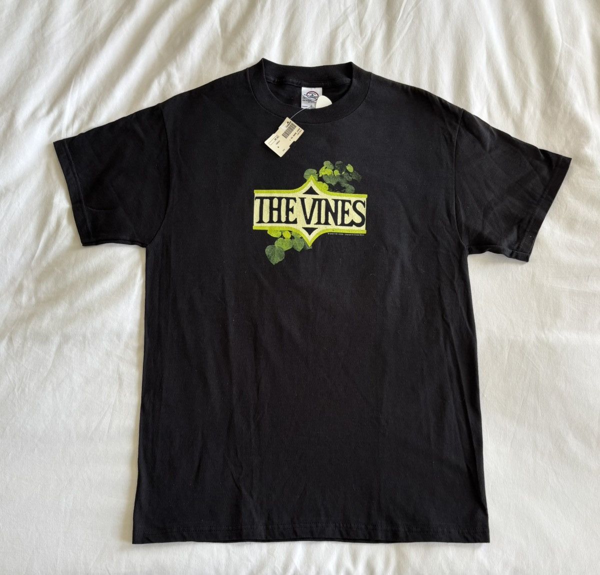 Vintage The Vines 2002 Band Concert T Shirt Vintage T Shirt Size US M / EU 48-50 / 2 - 1 Thumbnail