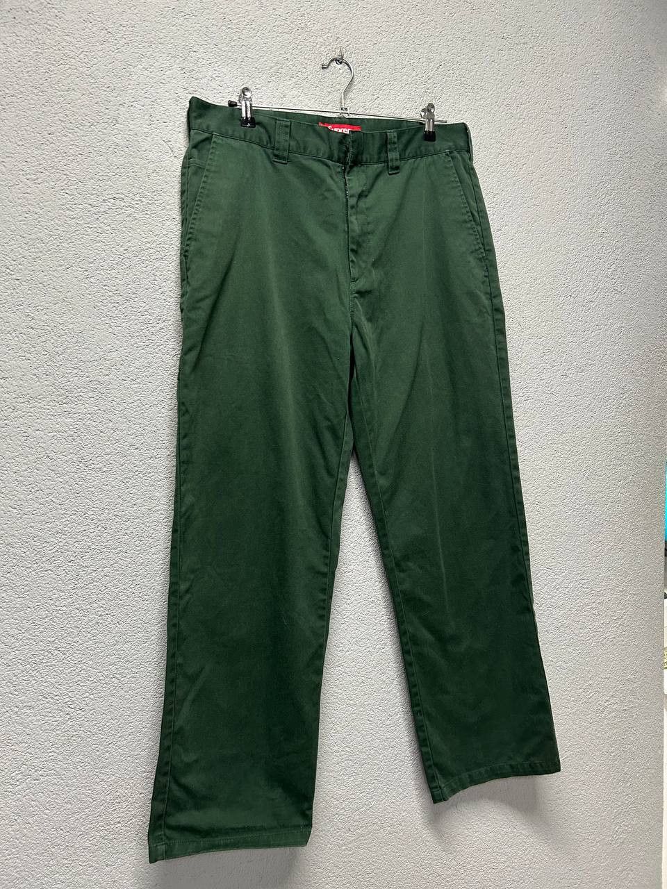 Supreme Supreme mens work pants W 34 Size US 34 / EU 50 - 2 Thumbnail