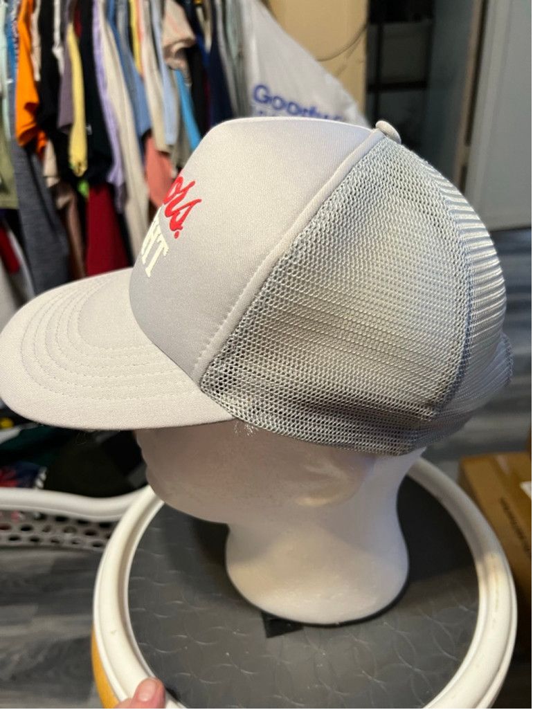 Other Men's Coors Light Grey Red Trucker Hat One Size Size ONE SIZE - 2 Thumbnail