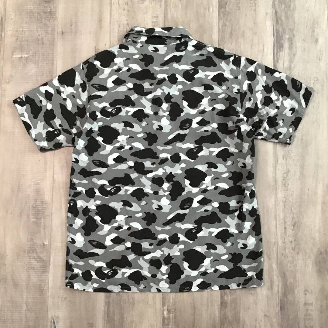 Bape 🔥Vintage🔥 BAPE CAMO Aloha Shirt a bathing ape NIGO Size US S / EU 44-46 / 1 - 3 Thumbnail