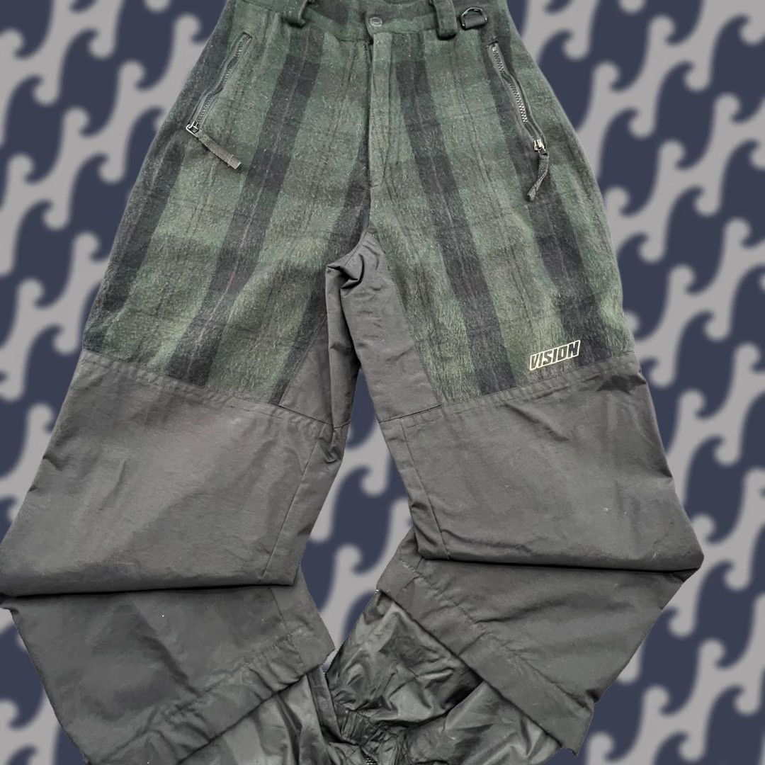 Vintage VINTAGE Vision Street Wear Pants Mens XS Waterproof 90s Streetwear Tartan Pants Mens XS Black 1991 Vision Street Wear Size US 27 - 1 Thumbnail