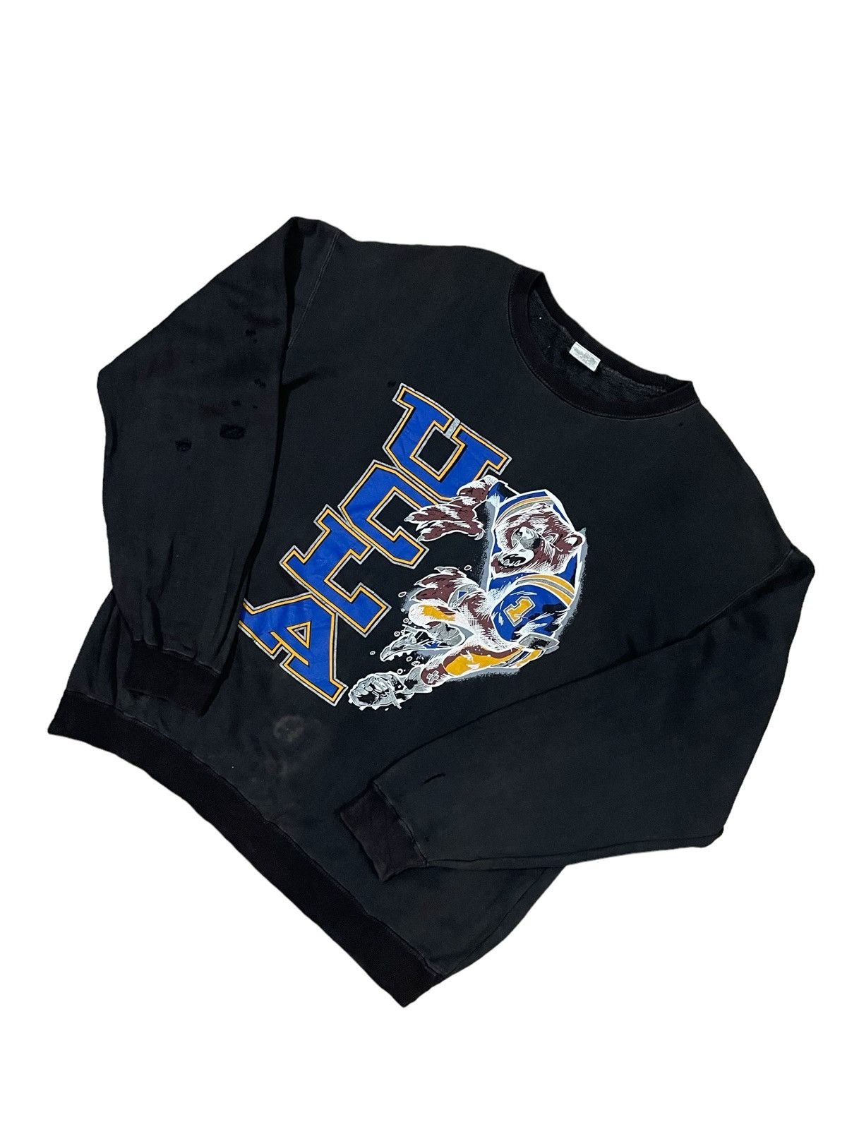 NFL Rare Vintage UCLA Bruins Football Team Distressed Sweatshirt Size US L / EU 52-54 / 3 - 11 Thumbnail