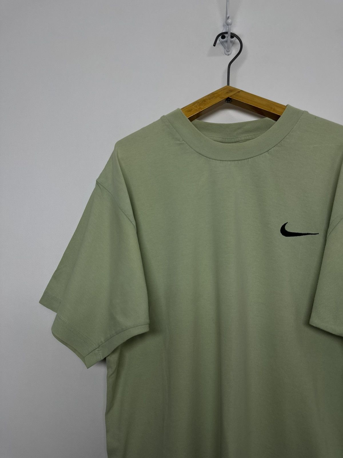 Nike Vintage Nike Swoosh Green T-Shirt 90’s Size US S / EU 44-46 / 1 - 6 Thumbnail