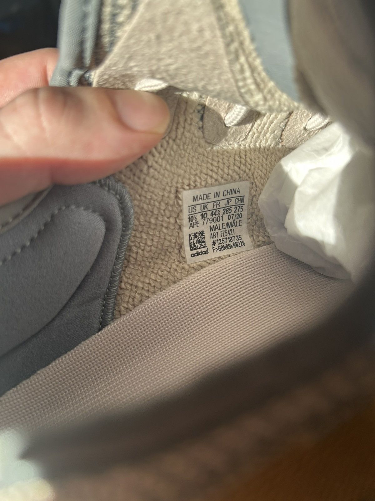 Yeezy Yeezy v2 israfil Size US 10.5 / EU 43-44 - 6 Thumbnail