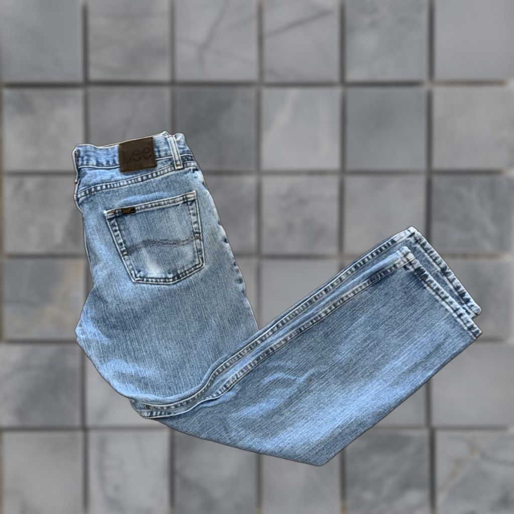 Lee Lee Jeans Regular Fit Denim 30x30 Distressed Paint Splatter Mens Blue 30 in Straight Regular Fit Jeans Distressed Paint Splatter Lee Size US 30 / EU 46 - 1 Thumbnail