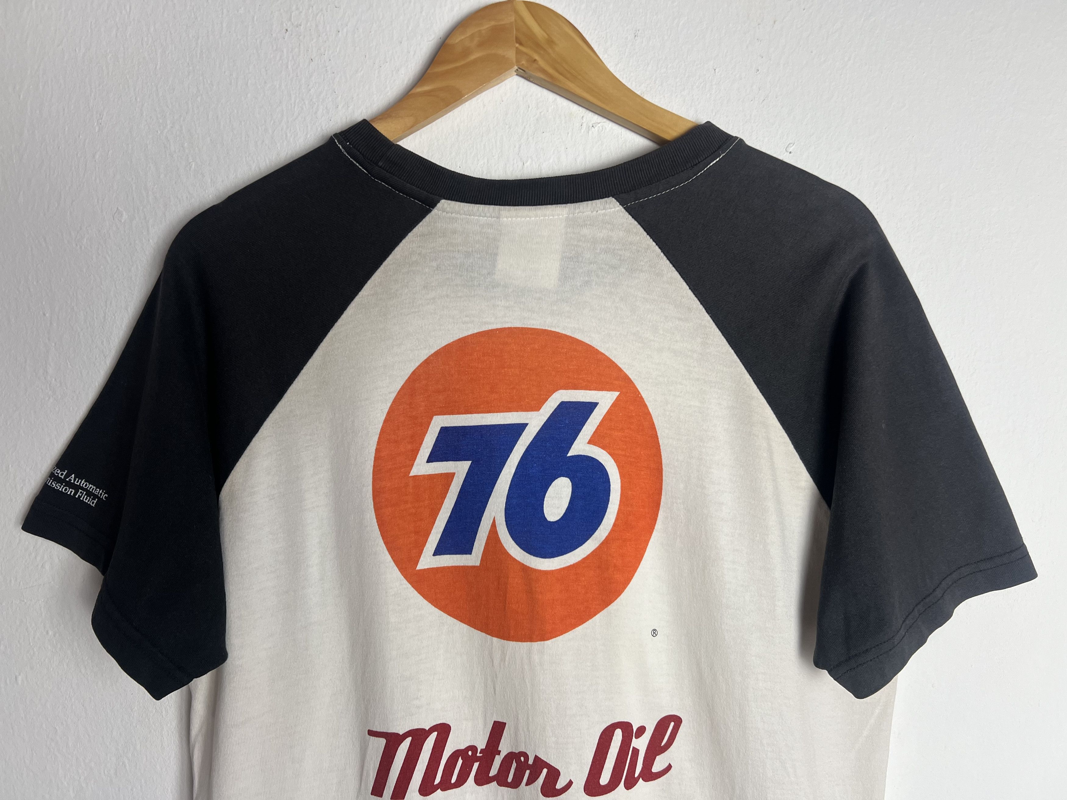 Vintage Vintage Union 76 Lubricants Raglan Tee Size US L / EU 52-54 / 3 - 8 Thumbnail