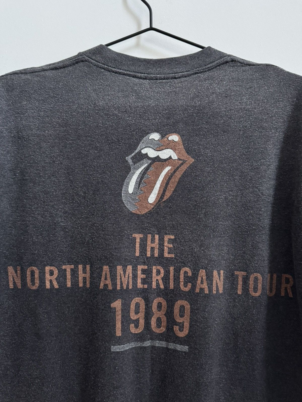 Vintage Vintage Rolling Stones ‘89 The North American Tour T-Shirt Size US L / EU 52-54 / 3 - 6 Thumbnail