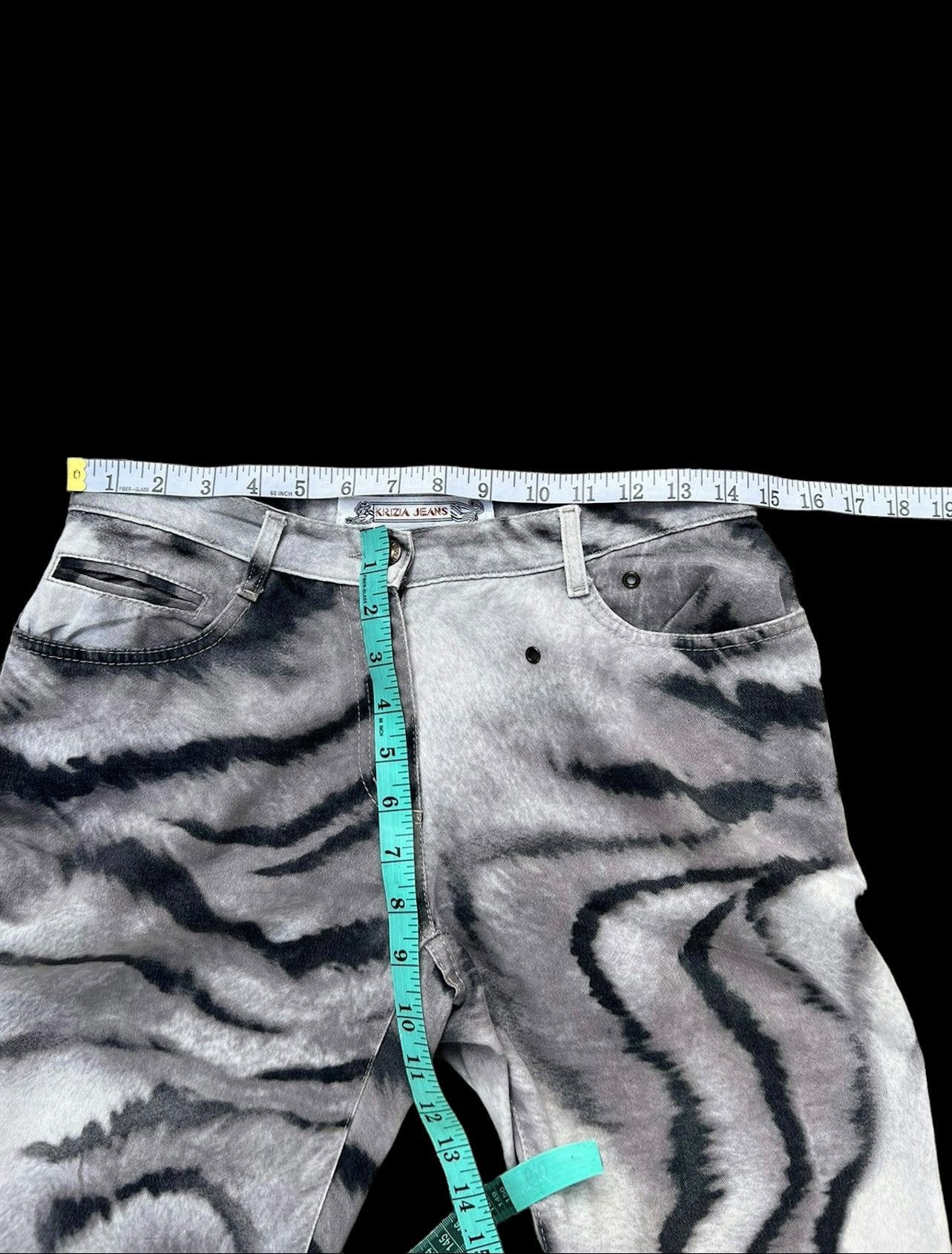 Krizia Uomo Vintage 90s KRIZIA JEANS Tiger Camouflage Women Flare Jeans Size 27" / US 4 / IT 40 - 3 Thumbnail