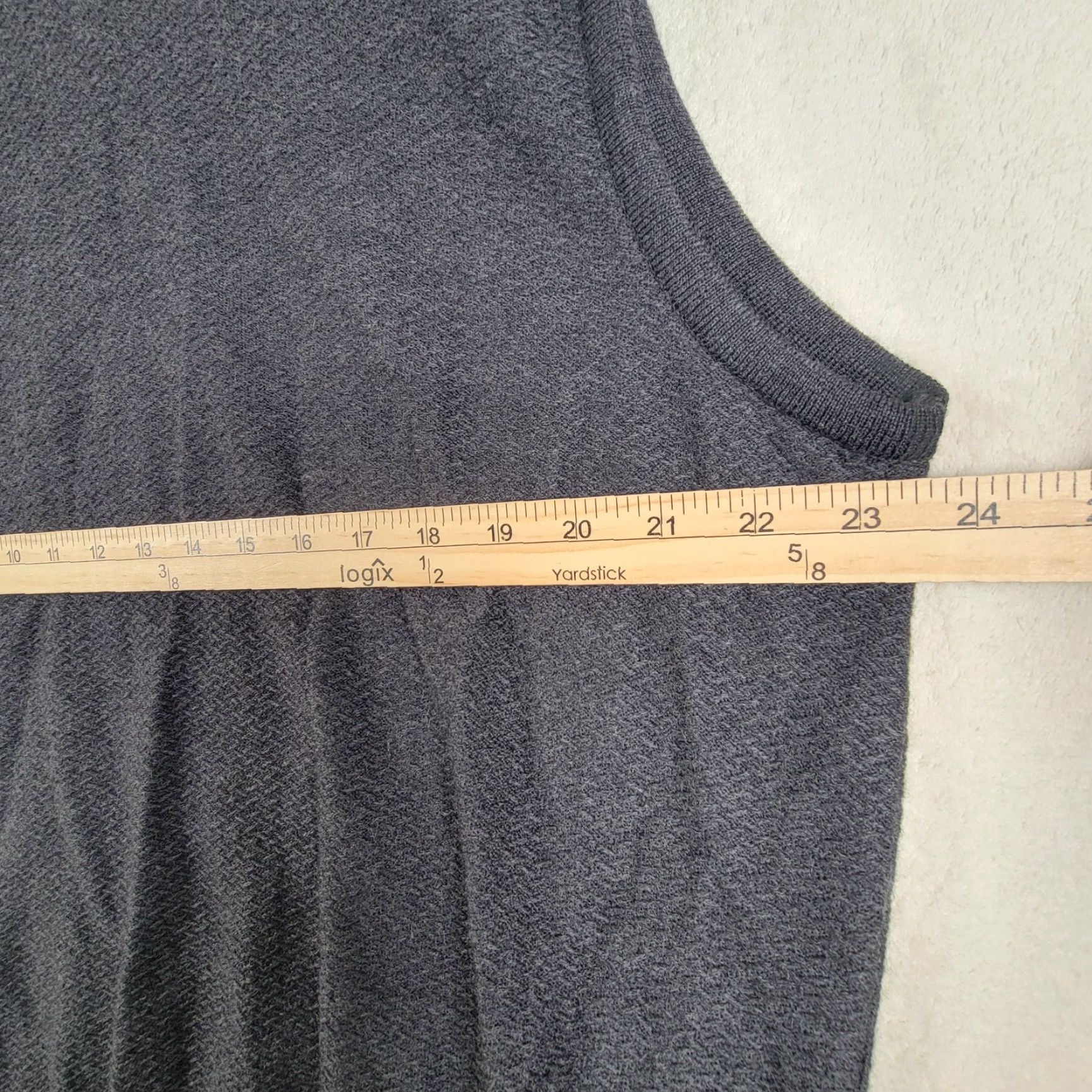 Vintage Segreto Sweater Vest Gray Mens XL 100% Merino Wool Sleeveless V-Neck Italy Size US XL / EU 56 / 4 - 7 Thumbnail