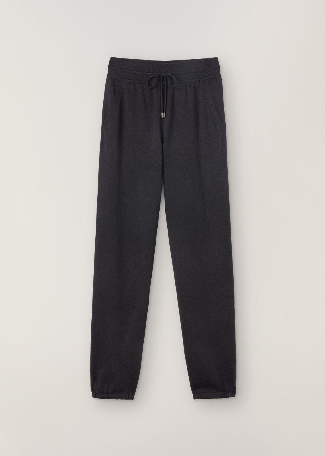 o1srvl11e0424 Trouser in Black