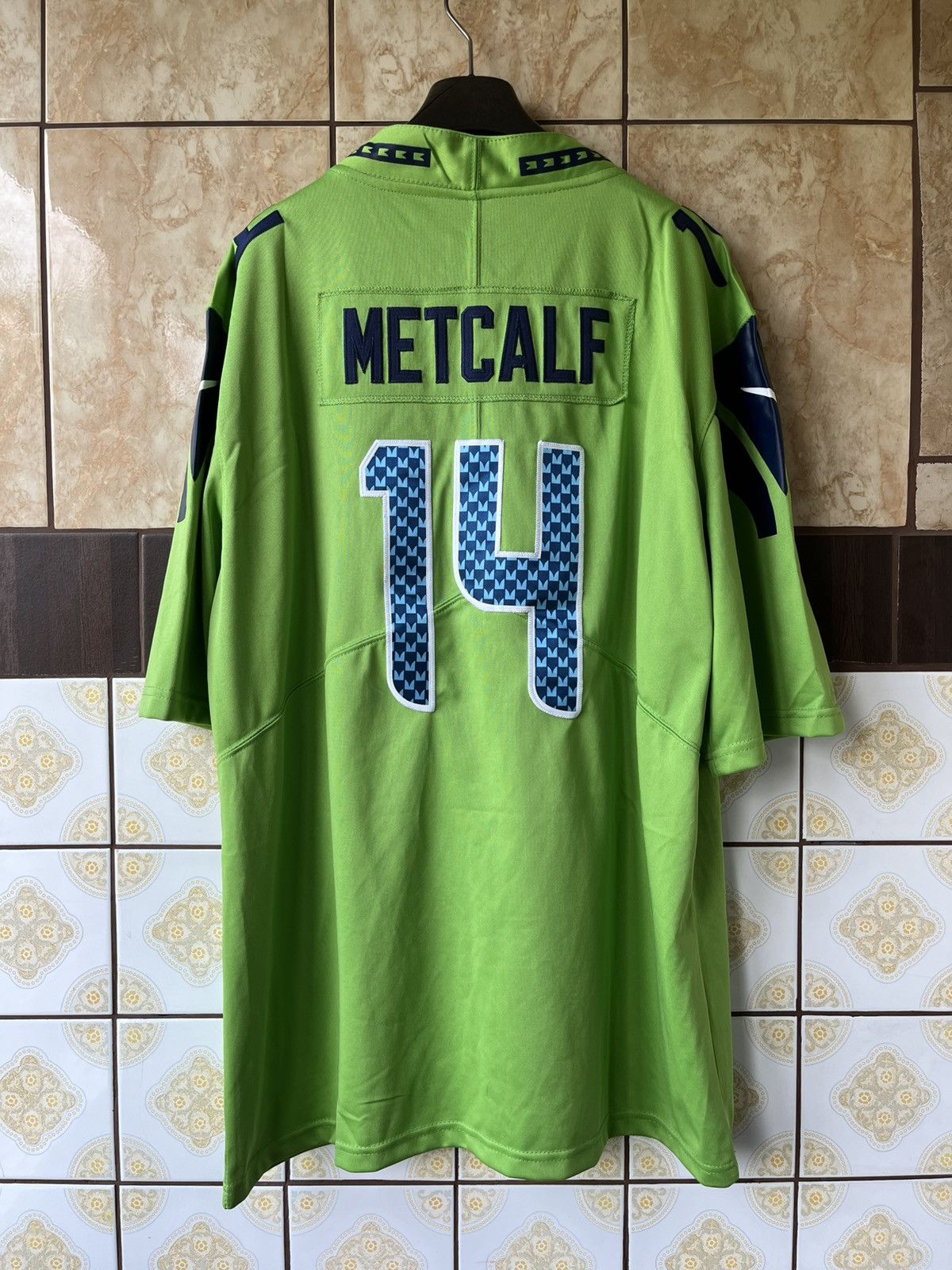 Nike Nike Seahawks 14 Metcalf jersey Size US L / EU 52-54 / 3 - 2 Thumbnail