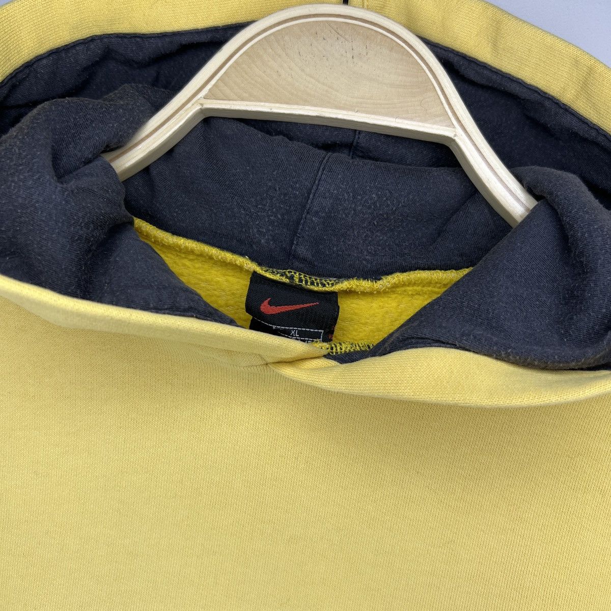 Nike × Vintage Vintage Nike Hoodie Sweatshirt Yellow Big Spellout Logo 90s Size US M / EU 48-50 / 2 - 5 Thumbnail