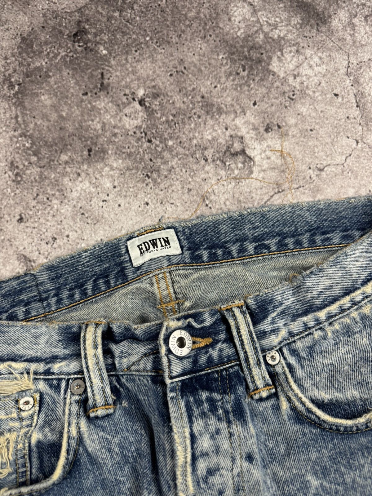 Edwin VINTAGE EDWIN WASHED DISTRESSED BAGGY SELVEDGE JAPANESSE Size US 32 / EU 48 - 8 Thumbnail