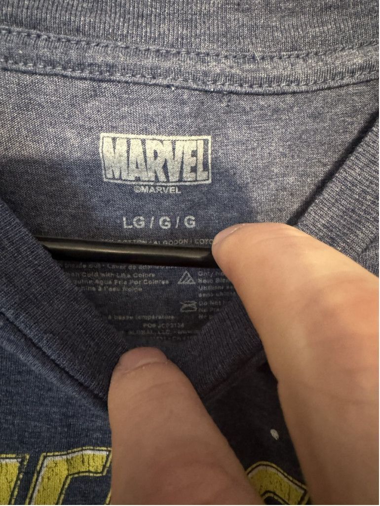 Marvel Comics Marvel Avengers Tee Short Sleeve shirt Men's Size Large Blue Size US L / EU 52-54 / 3 - 3 Thumbnail