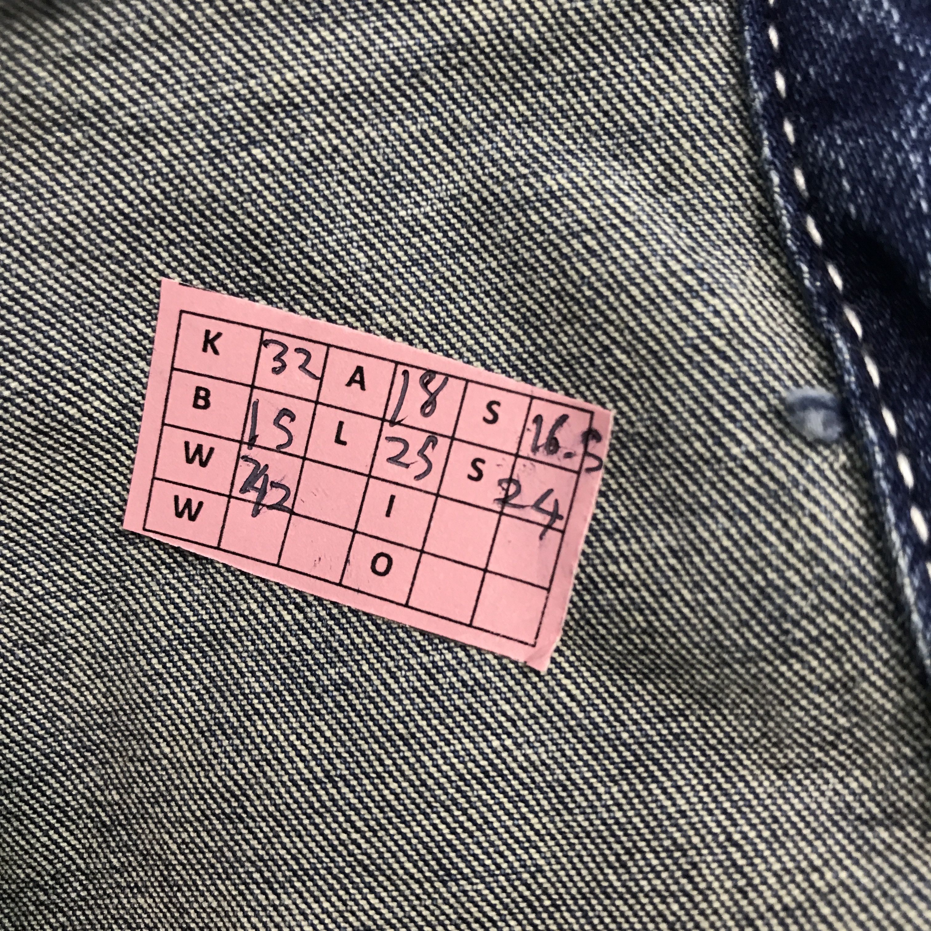 Japanese Brand Gavaria Distressed Button denim jacket Size US L / EU 52-54 / 3 - 13 Thumbnail
