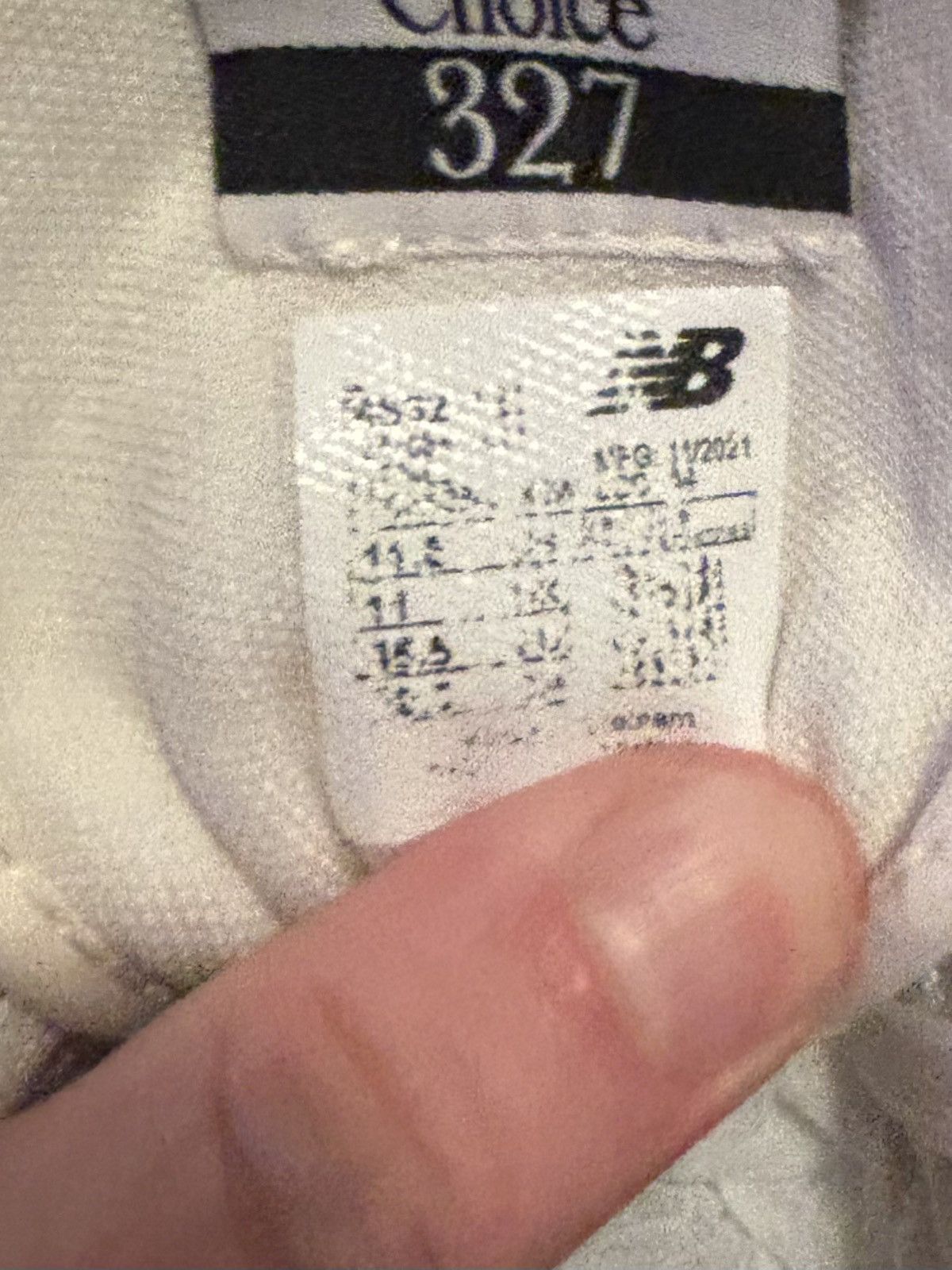 New Balance Men's New Balance 327 Sea Salt White Black Athletic 11.5 Size US 11.5 / EU 44-45 - 15 Thumbnail