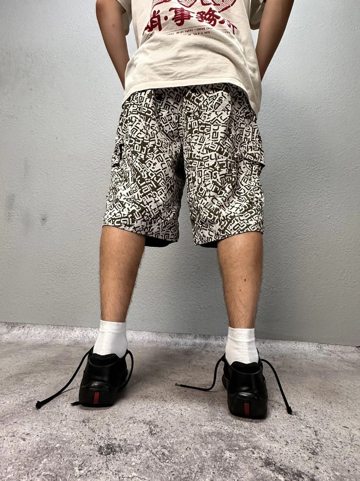 Carhartt Vintage Short Carhartt Y2K sk8 faded streetwear style Size US 34 / EU 50 - 10 Thumbnail