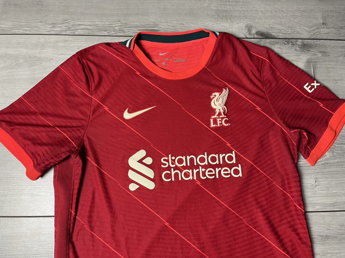Nike Nike Liverpool away shirt 2021/22 size Large Size US L / EU 52-54 / 3 - 3 Thumbnail