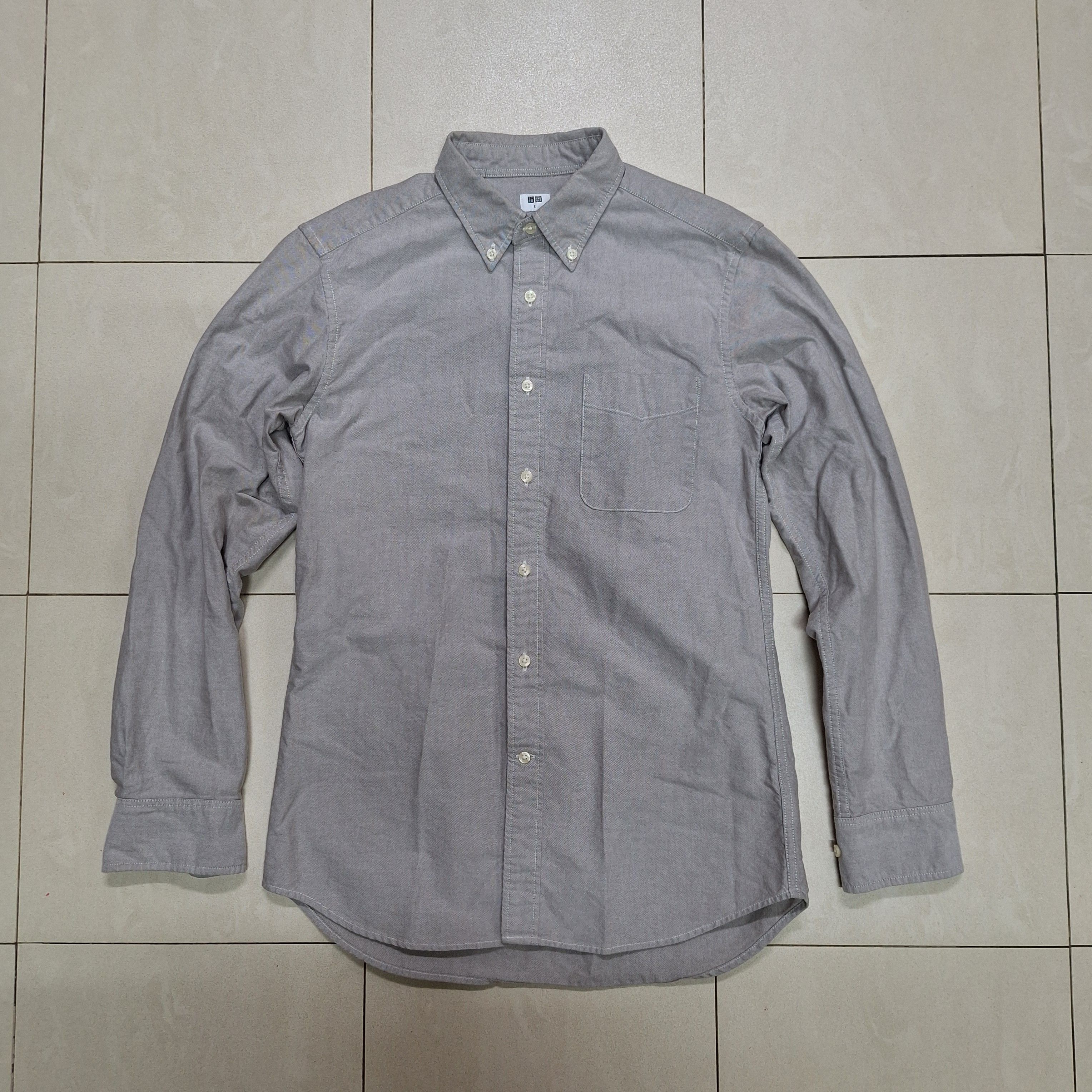 Uniqlo Uniqlo Button Shirt Size US S / EU 44-46 / 1 - 1 Thumbnail