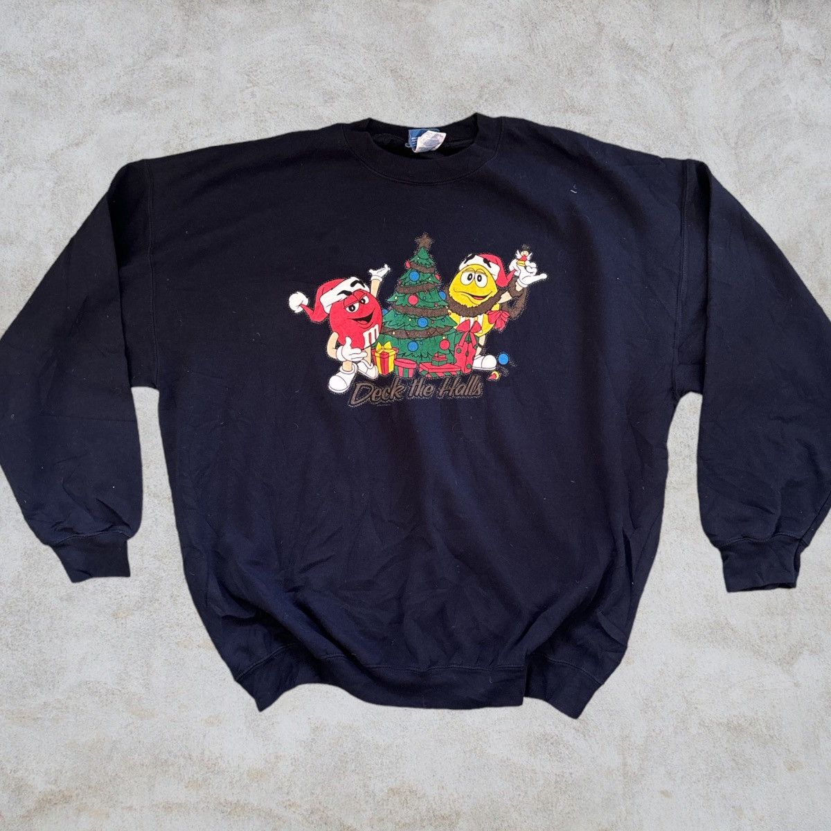 Gildan × Vintage Vintage 90’s M&M x Gildan “deck the halls” boxy sweatshirt Size US XXL / EU 58 / 5 - 1 Thumbnail