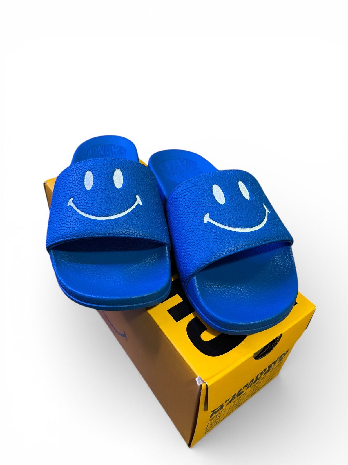 Other Chinatown Market Smiley Face Slides Size US 7 / EU 40 - 1 Thumbnail