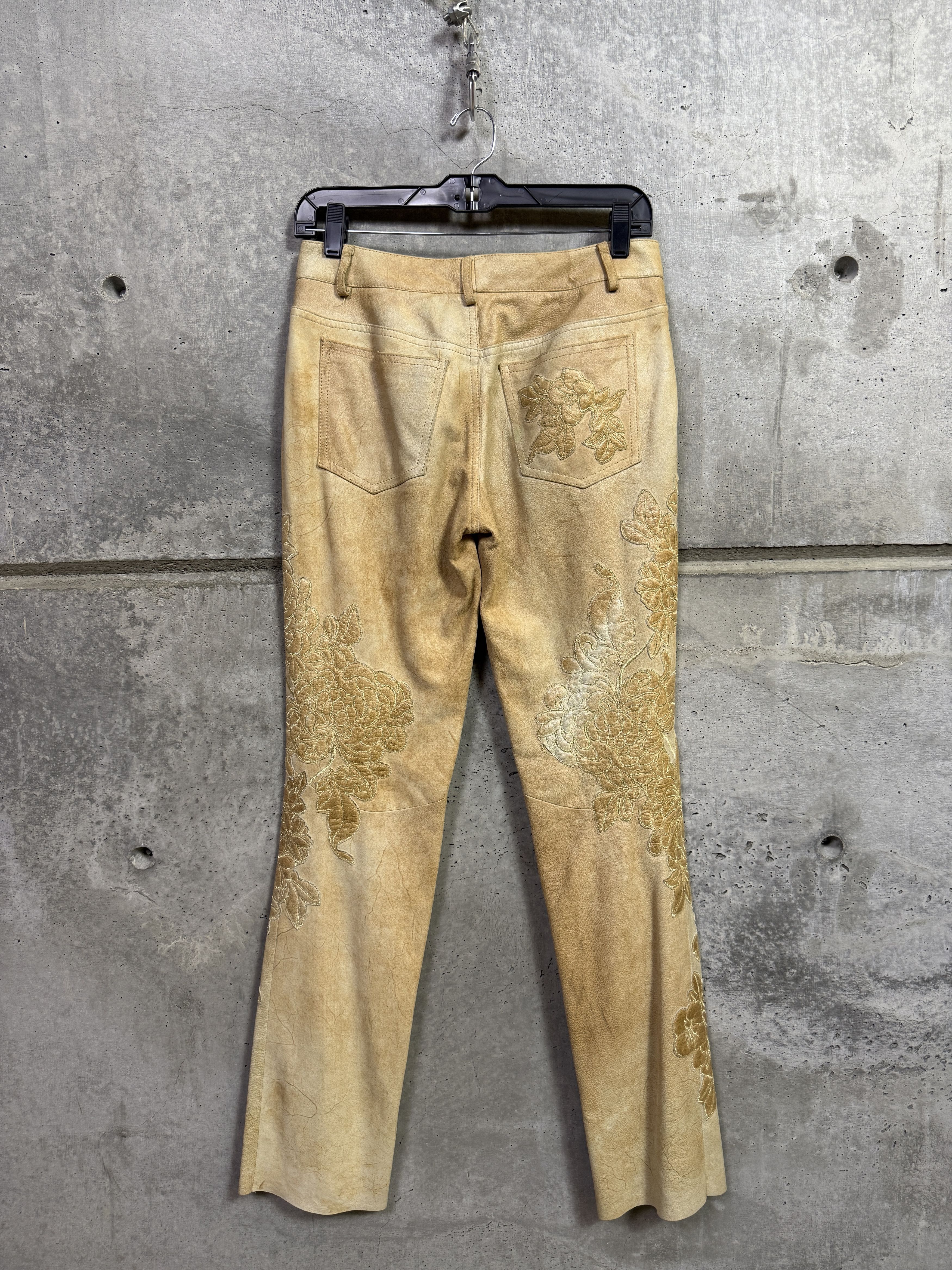 Roberto Cavalli Roberto Cavalli Floral Pattern Leather Pants Size 26" / US 2 / IT 38 - 2 Thumbnail