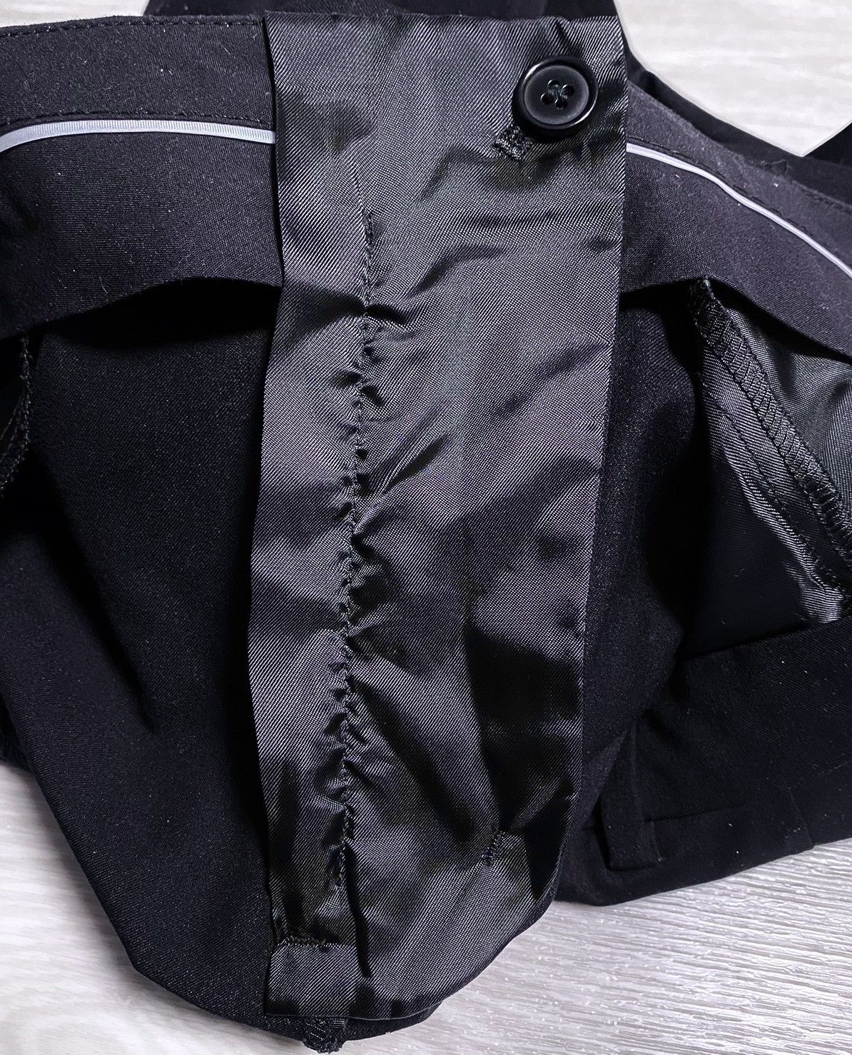 Givenchy Givenchy Uniformes Black Stretchy Cross Pants Trousers PE Size 28" / US 6 / IT 42 - 17 Thumbnail