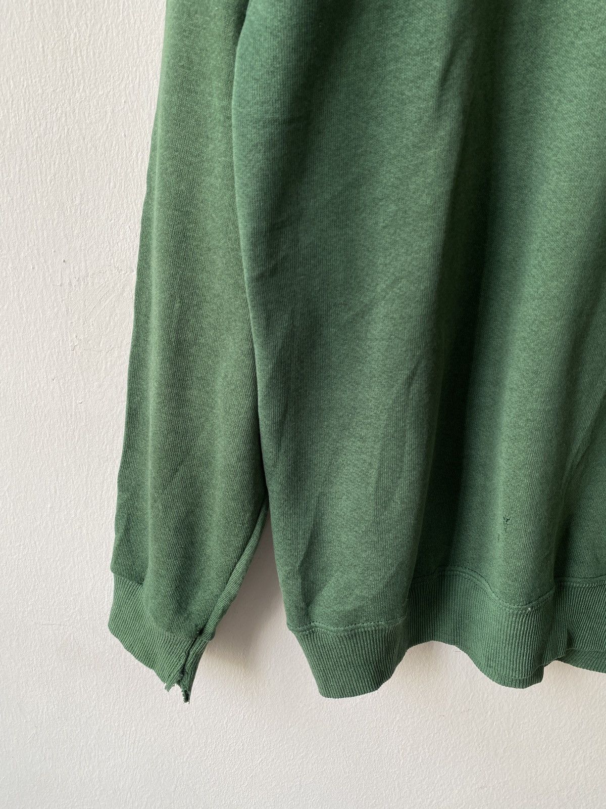 Santa Cruz Skateboards × Vintage 1990s - Vintage Santa Cruz Skateboard Distressed Sweatshirt Size US L / EU 52-54 / 3 - 6 Thumbnail