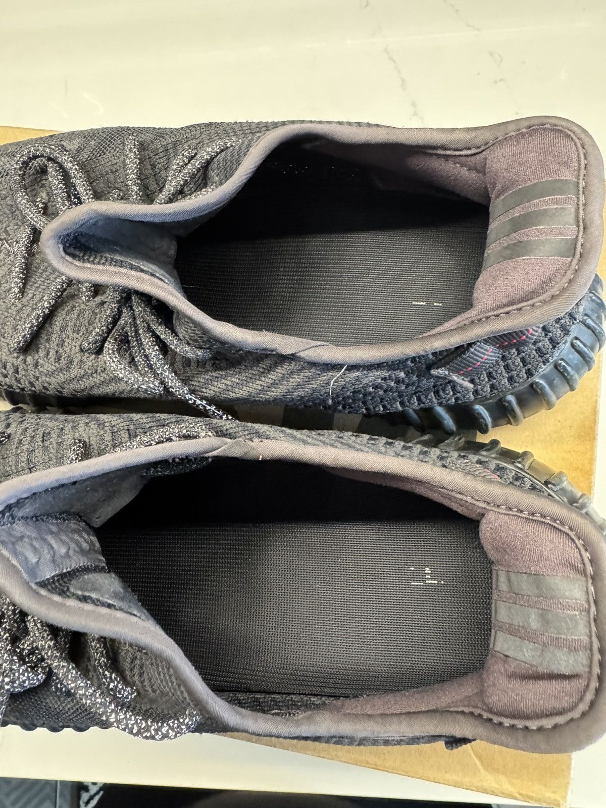 Yeezy Adidas Yeezy Boost 350 V2 Black size 13 Size US 13 / EU 46 - 9 Thumbnail
