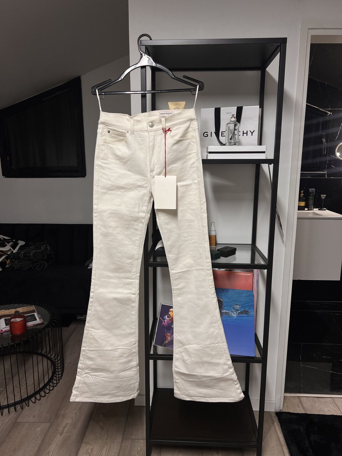 Alexander McQueen Alexander McQueen high-waisted flared jeans Size US 27 - 1 Thumbnail