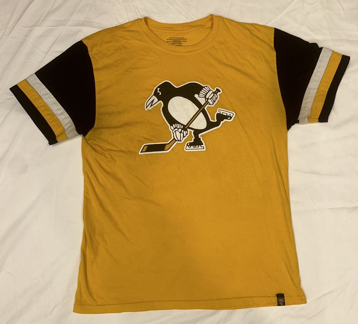 NHL PITT PENGUINS Yellow Shirt W/ Embroidered Sleeves Sz.XL Size US XL / EU 56 / 4 - 1 Thumbnail