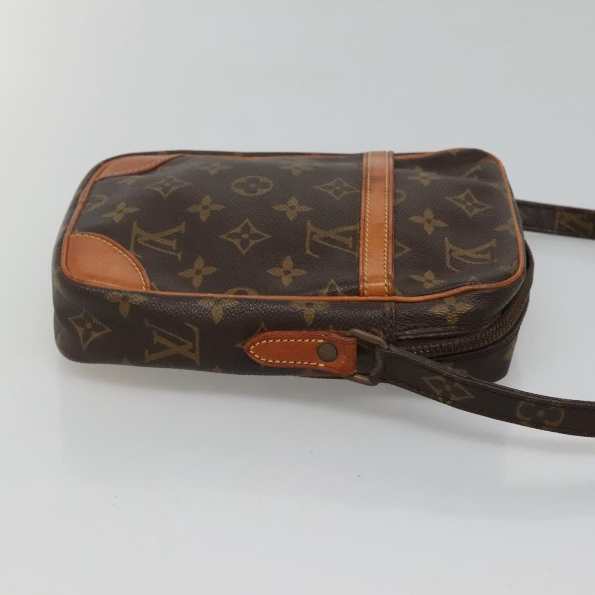 Louis Vuitton LOUIS VUITTON Monogram Danube Shoulder Bag M45266 Size ONE SIZE - 3 Thumbnail