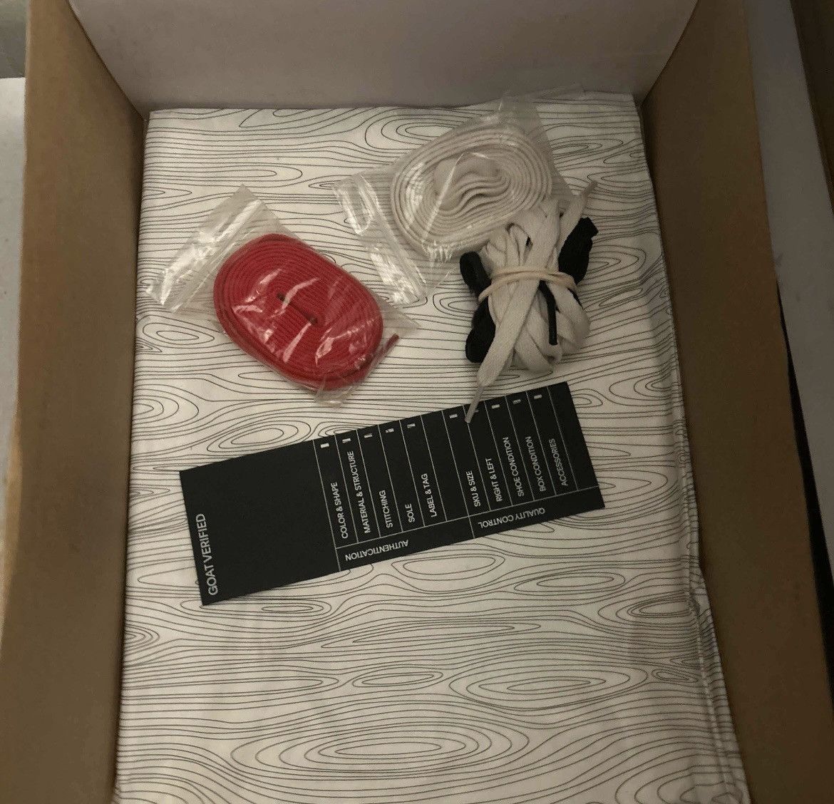 Jordan Brand Jordan 1 LA to Chicago Size US 10.5 / EU 43-44 - 8 Thumbnail