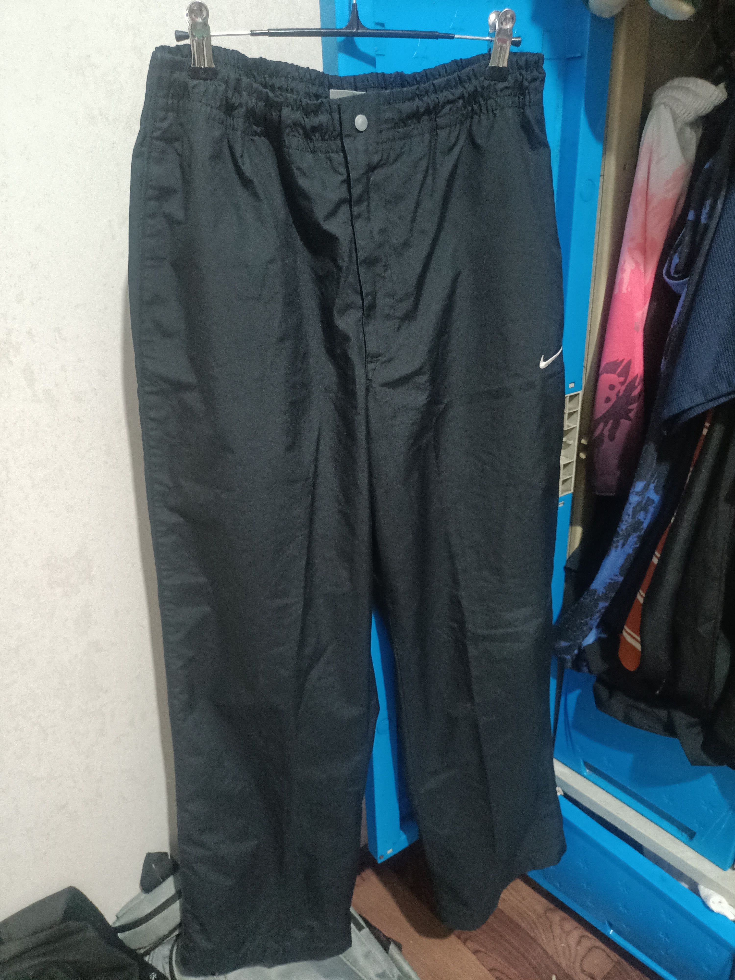 Nike Vintage Nike swoosh embroidered logo windbreaker pants Size US 38 / EU 54 - 1 Thumbnail
