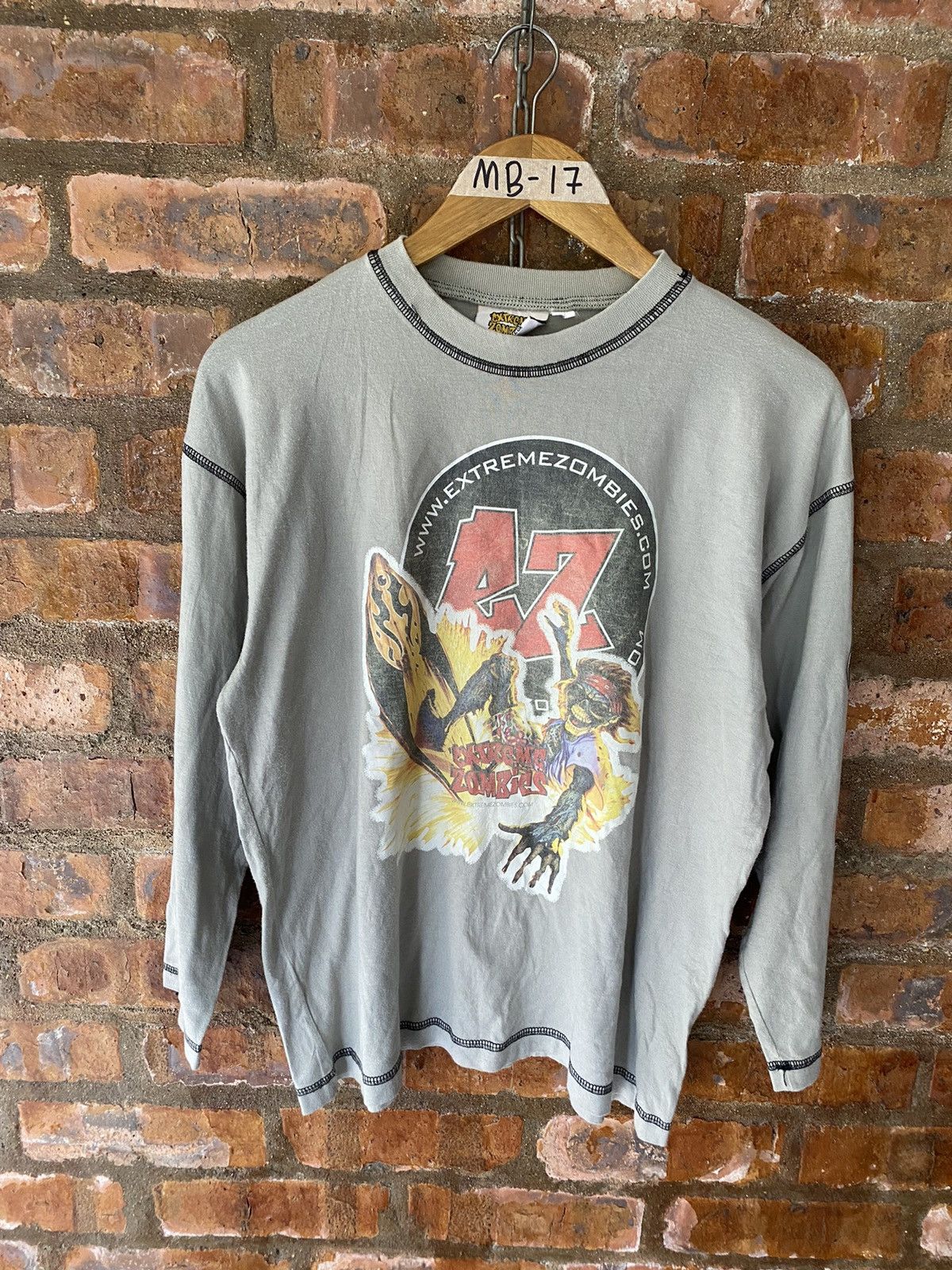 Powell Peralta 2003 Extreme Zombie Fire flame skull skate Graffiti punk Size US M / EU 48-50 / 2 - 2 Thumbnail