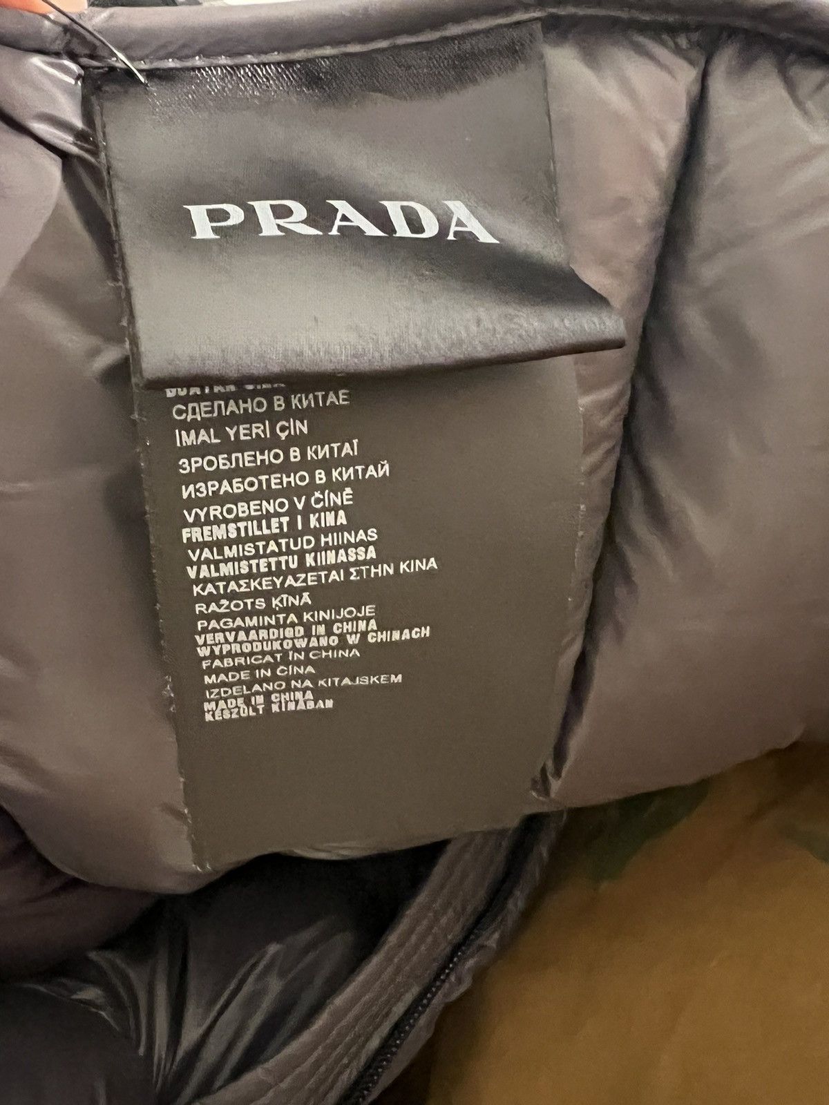Prada Prada Light Puffer Jacket Size US L / EU 52-54 / 3 - 4 Thumbnail