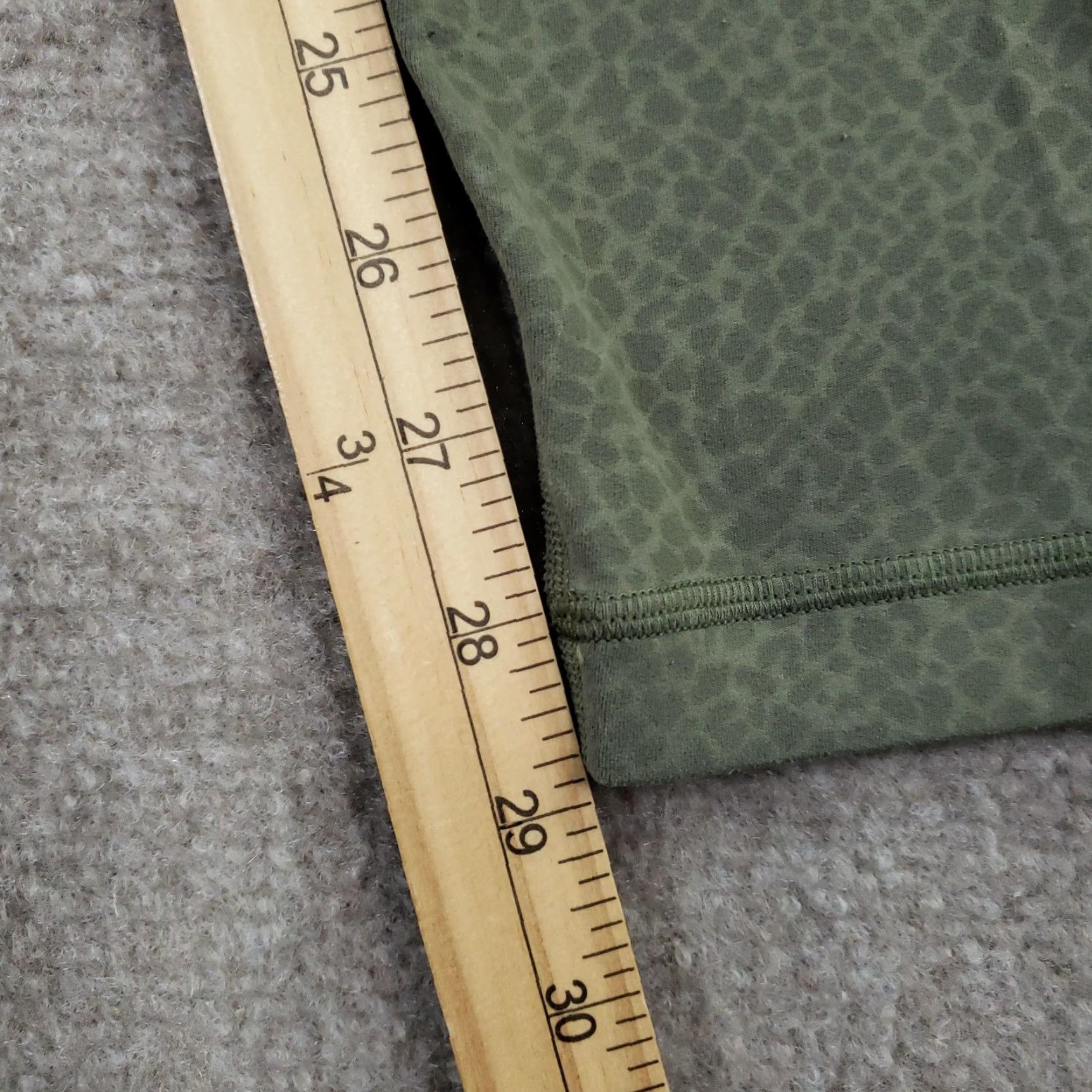 Lululemon Lululemon Green Animal Print High Rise Ankle Leggings Yoga Womens 6 Knit Elastic Waist Pull On Skinny Inseam 28 in Size 28" / US 6 / IT 42 - 3 Thumbnail