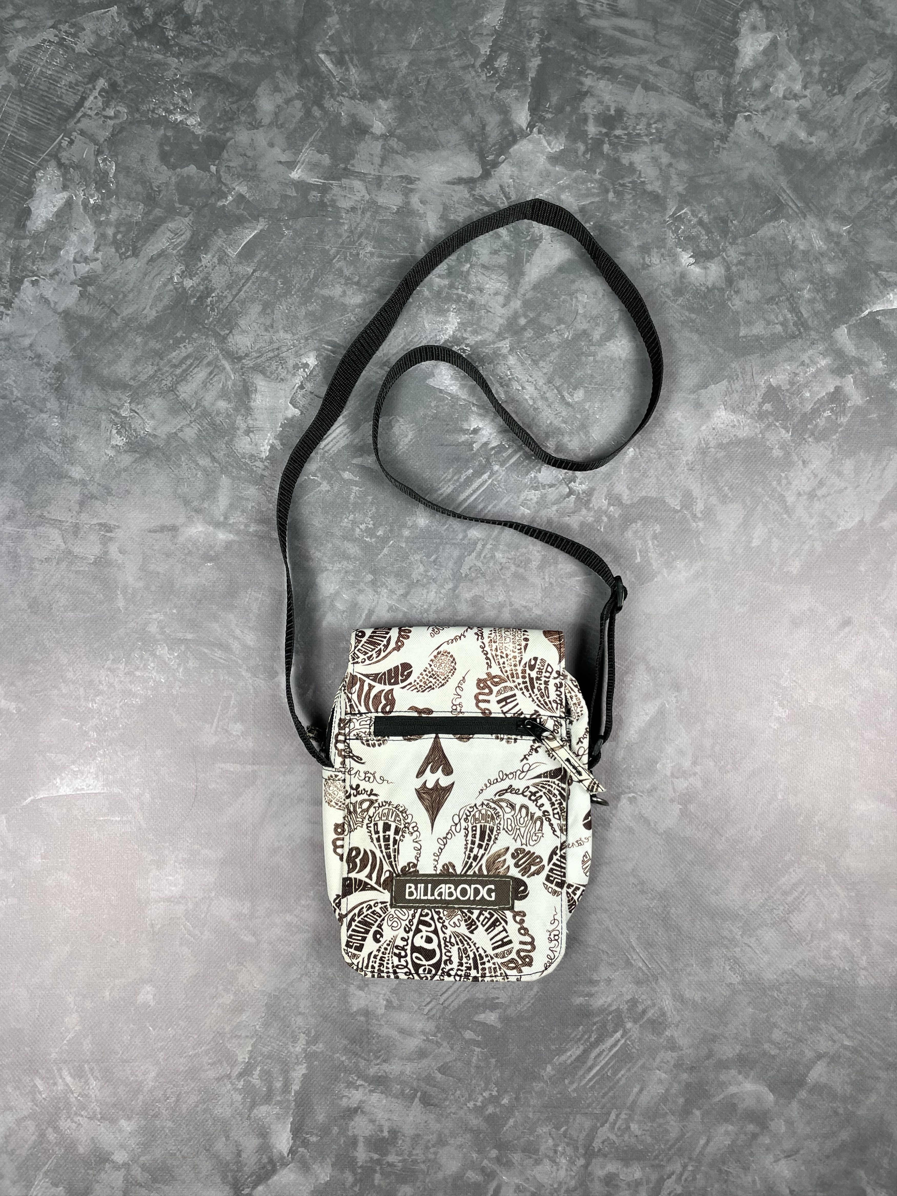 Y2K Distressed Style Billabong Messenger Bag, Men's