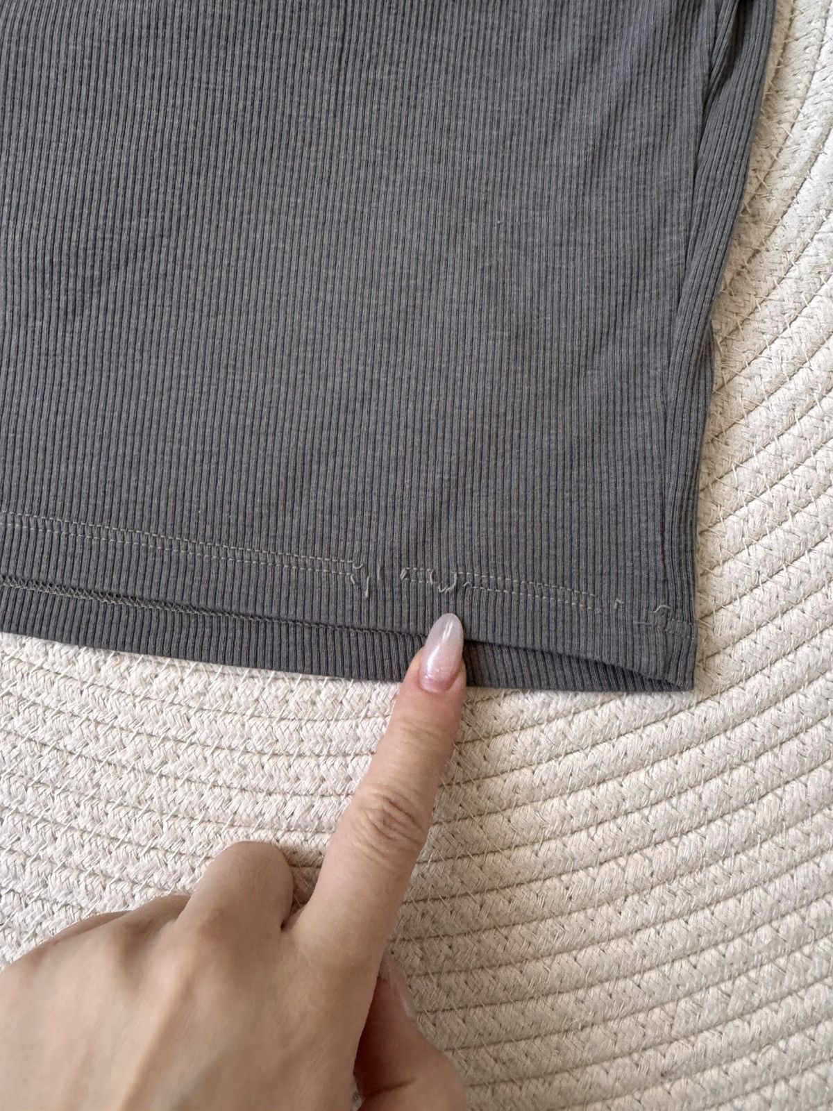 COTTONCITIZEN Cotton Citizen The Verona Crop Shirt in Ash size XS Size XS / US 0-2 / IT 36-38 - 8 Thumbnail