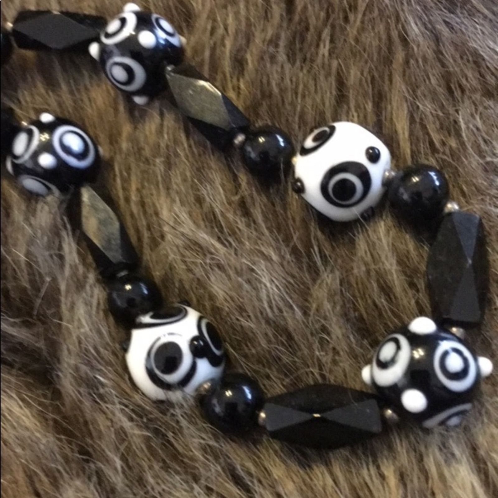 Vintage Vintage black & white panda glass bead necklace Size ONE SIZE - 7 Thumbnail