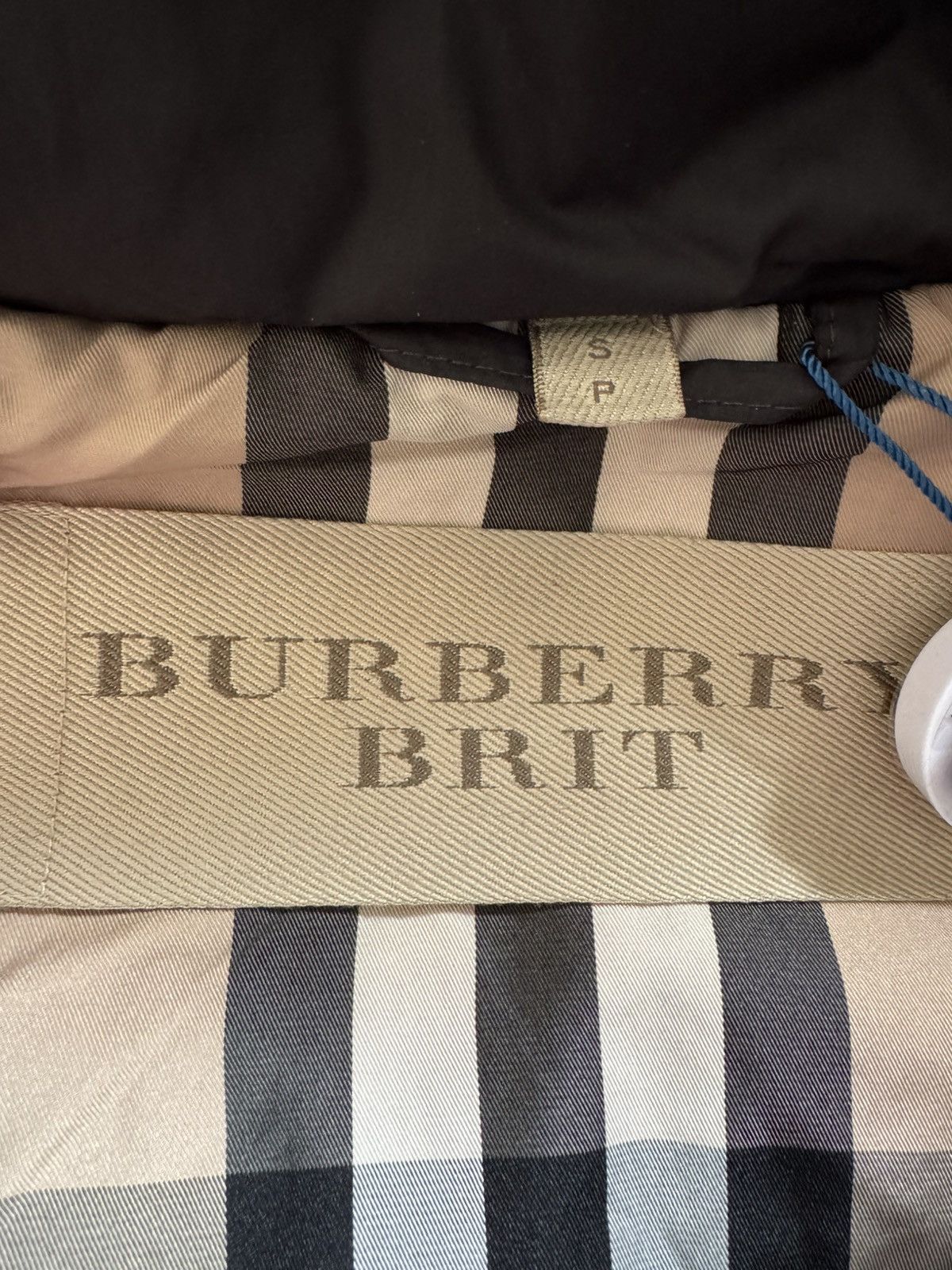 Burberry Burberry Black Belted Down Puffer Jacket w Hood S/P Size S / US 4 / IT 40 - 11 Thumbnail