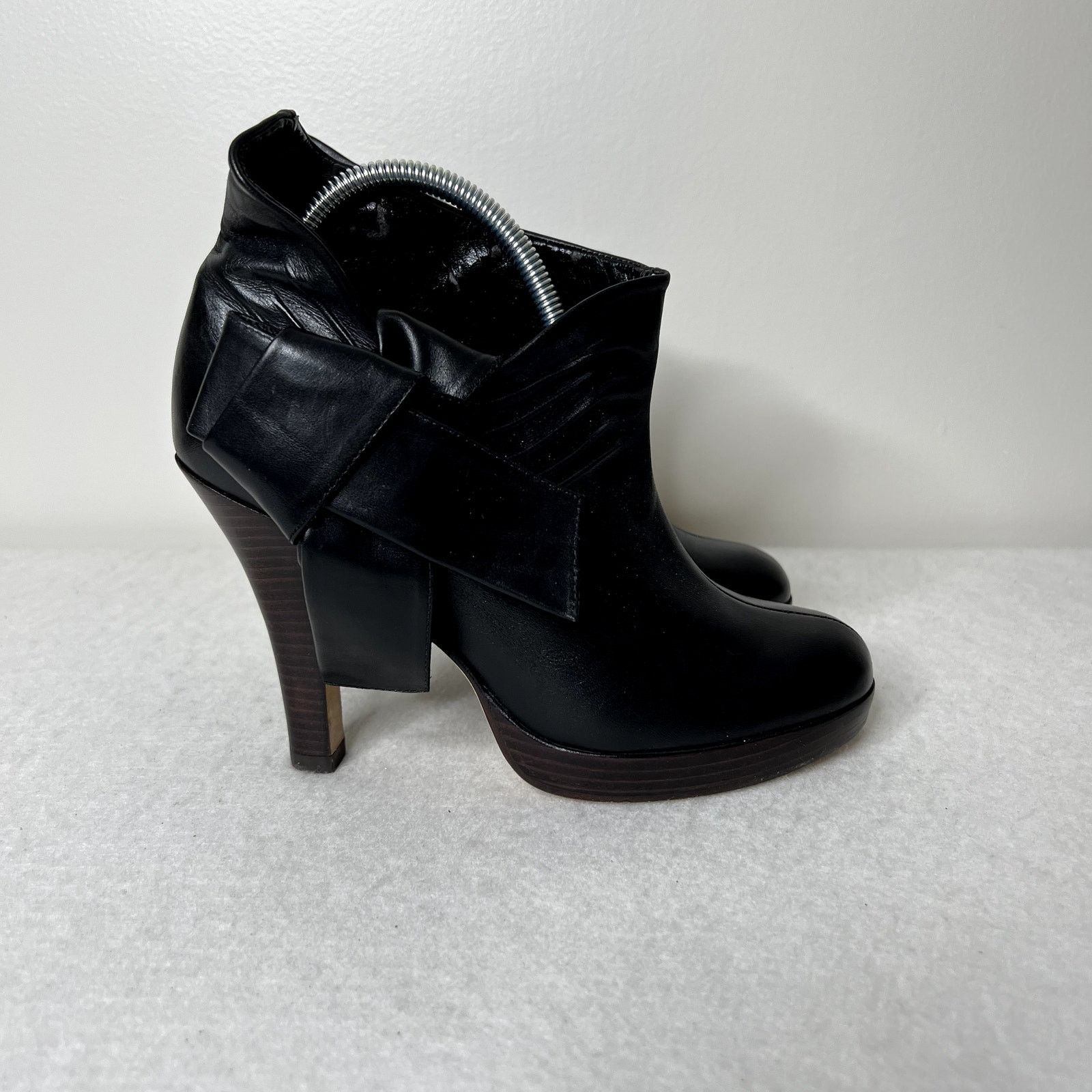 Aldo Aldo Black Bow Heeled Leather Booties Size US 7.5 / IT 37.5 - 3 Thumbnail