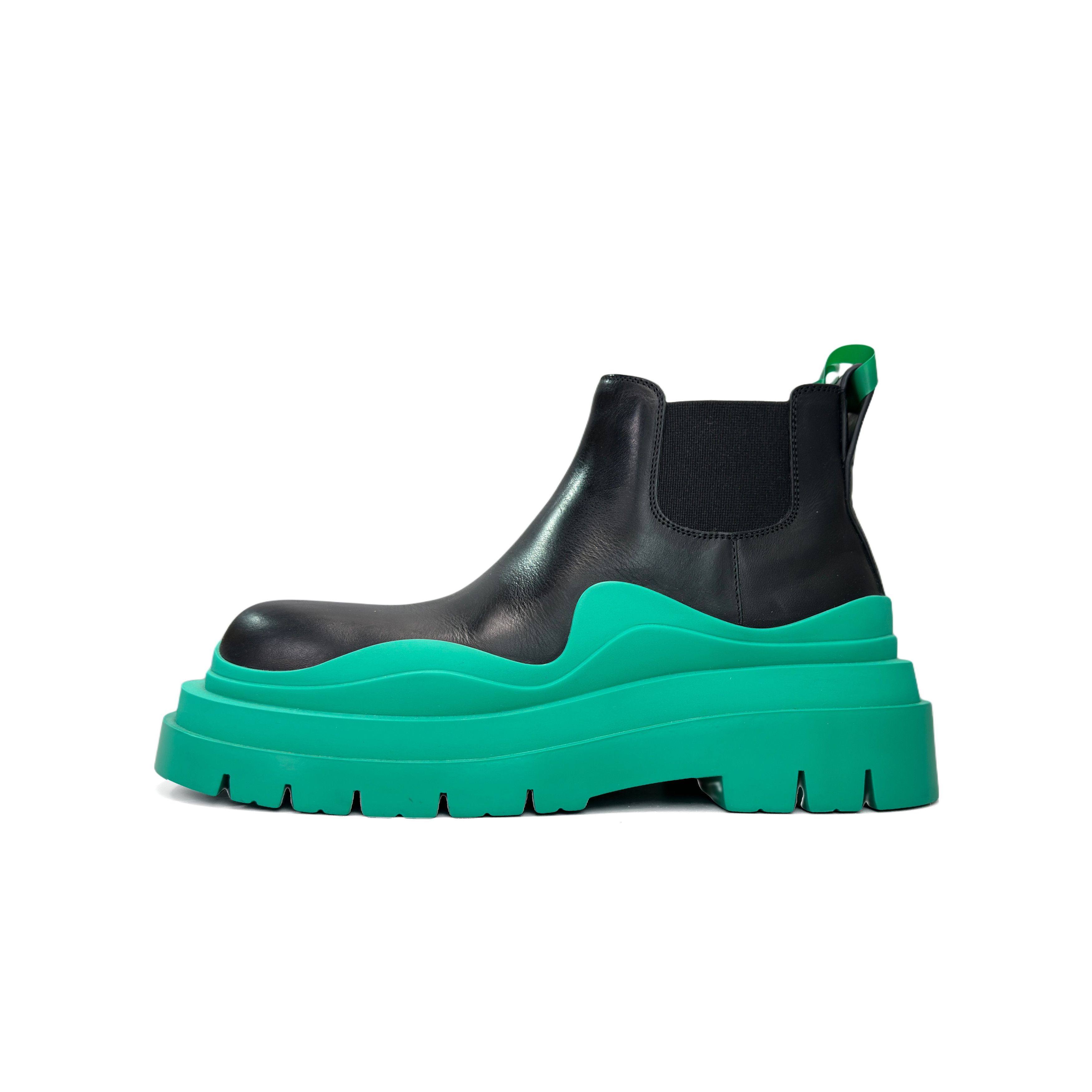 Bottega Veneta Bottega Veneta Green Sole Tire Chelsea Boots Size 37 Size US 7 / IT 37 - 1 Thumbnail