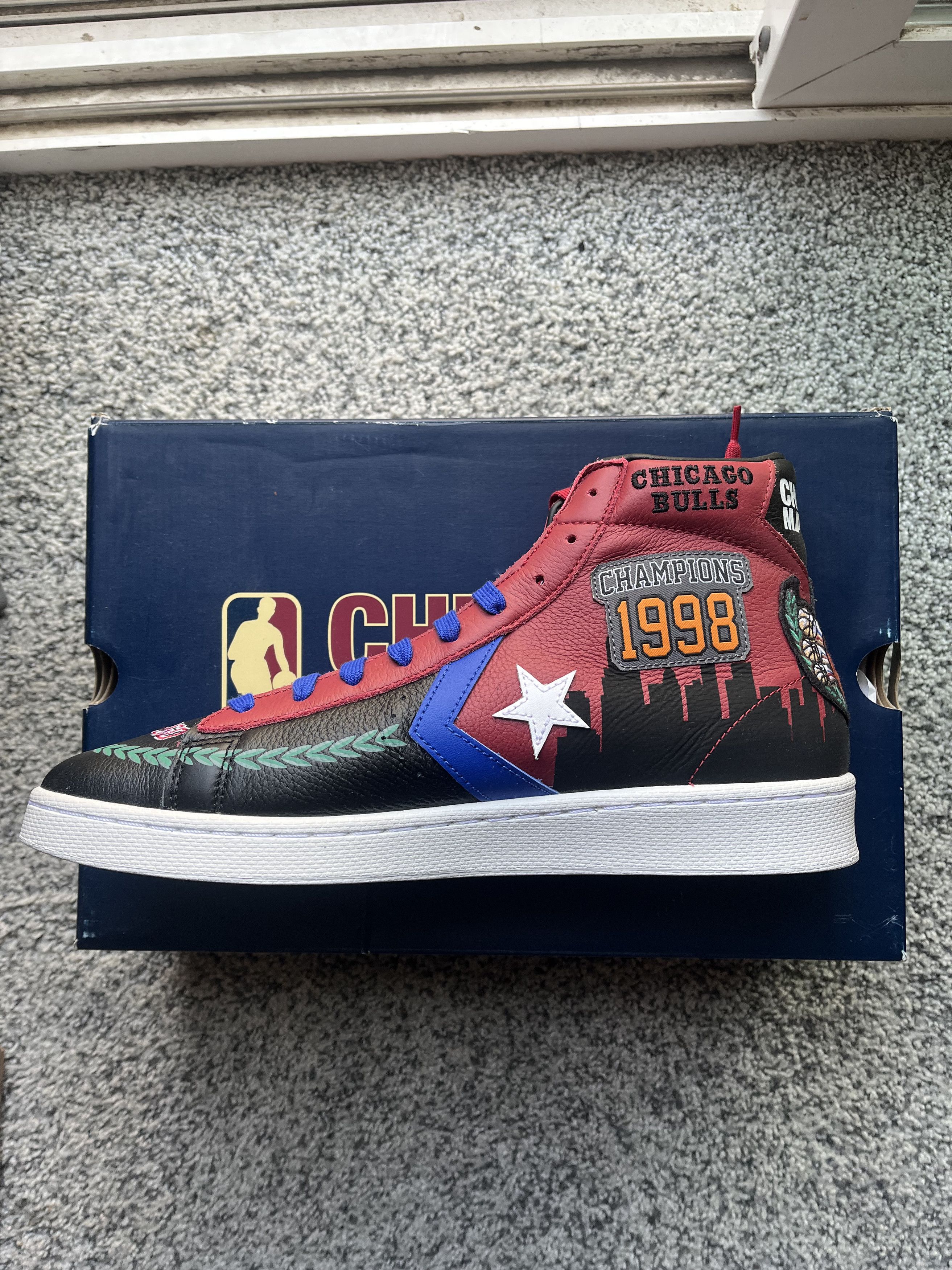 Converse × Market Converse X Chinatown Market Chicago Bulls Pro Lether High 11 Size US 11 / EU 44 - 5 Thumbnail