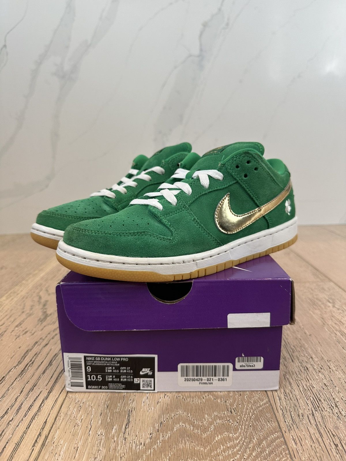 Nike SB Nike SB Dunk Low Pro St. Patrick's Day Size US 9 / EU 42 - 1 Thumbnail