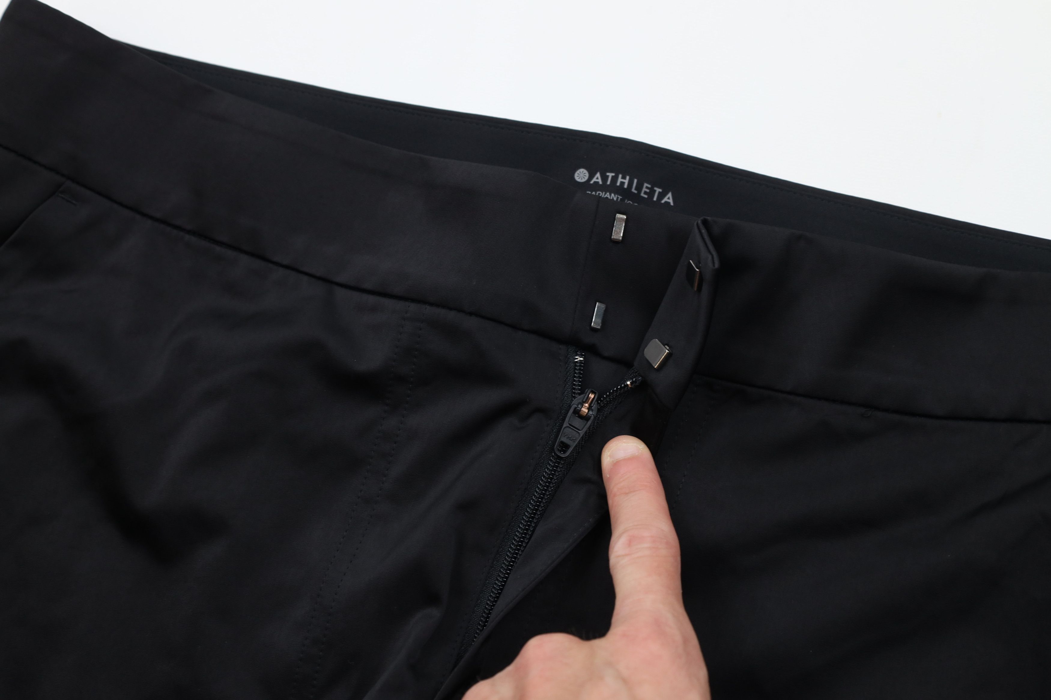 Athleta Athleta Tapered Cuffed Radiant Joggers Jogger Pants Black Size 38" / US 16 / IT 52 - 6 Thumbnail