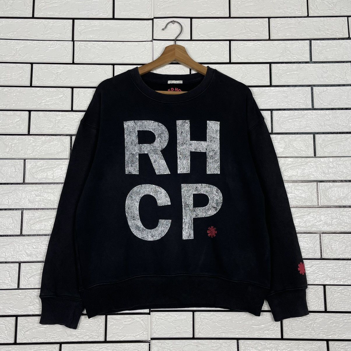 Other Red Hot Chilli Pepper Crewneck Sweatshirt Size US S / EU 44-46 / 1 - 1 Thumbnail