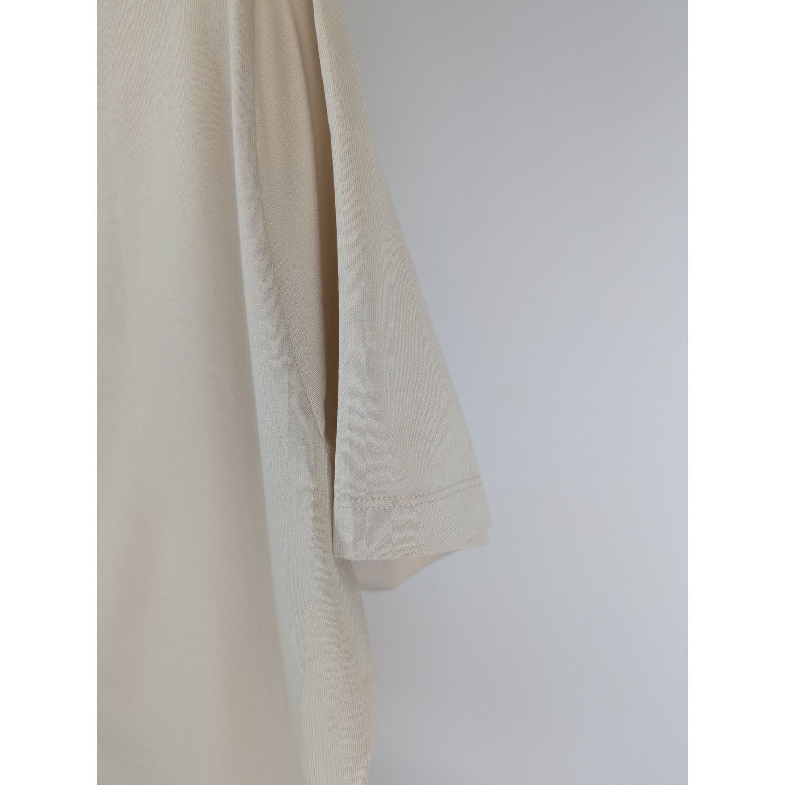 Amiri o1rshd1 Amiri Staggered Tee T-Shirt in Birch Size US XL / EU 56 / 4 - 14 Thumbnail