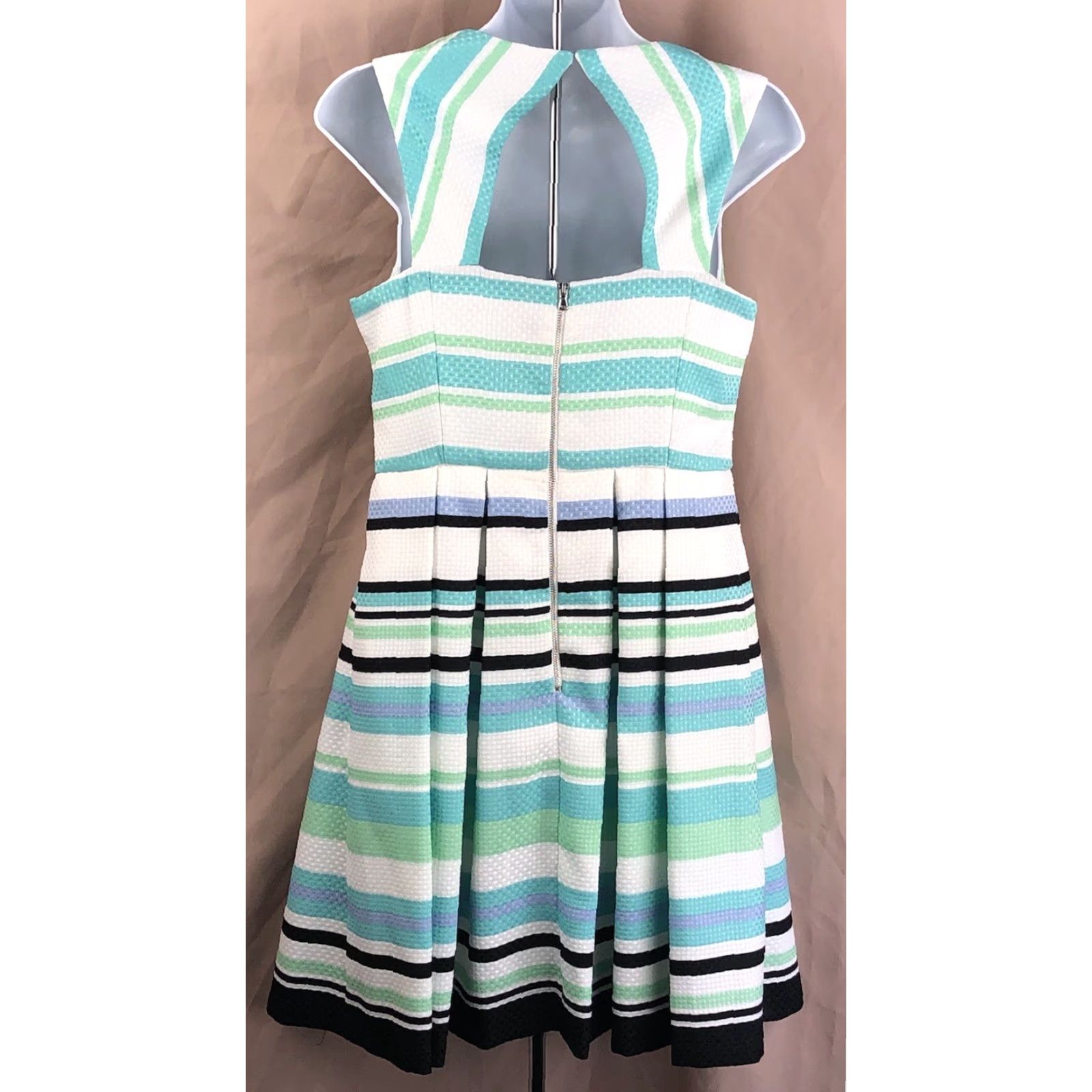 Danny & Nicole Sleeveless Fit & Flare Midi Dress 8p Wht/Green Color Block  Pleated Colorful,