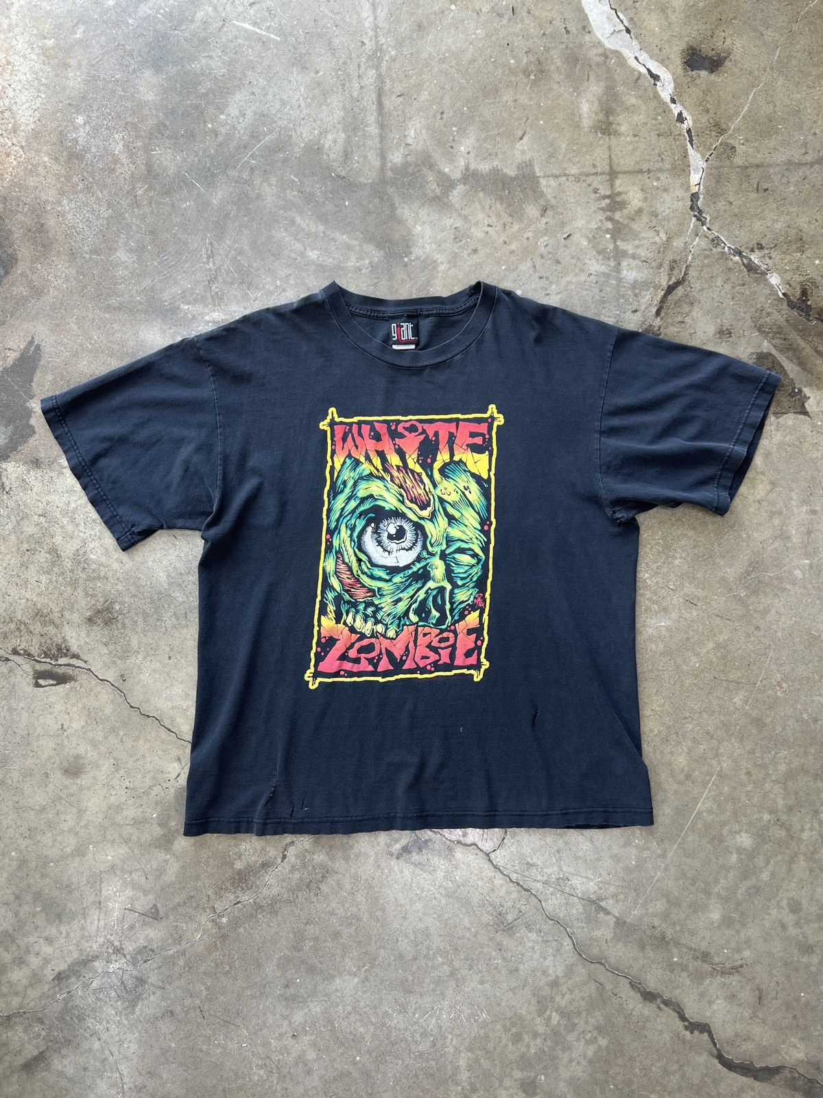 Band Tees × Vintage Vintage 1997 White Zombie Handprint Tee Giant Tag XL Size US XL / EU 56 / 4 - 2 Thumbnail